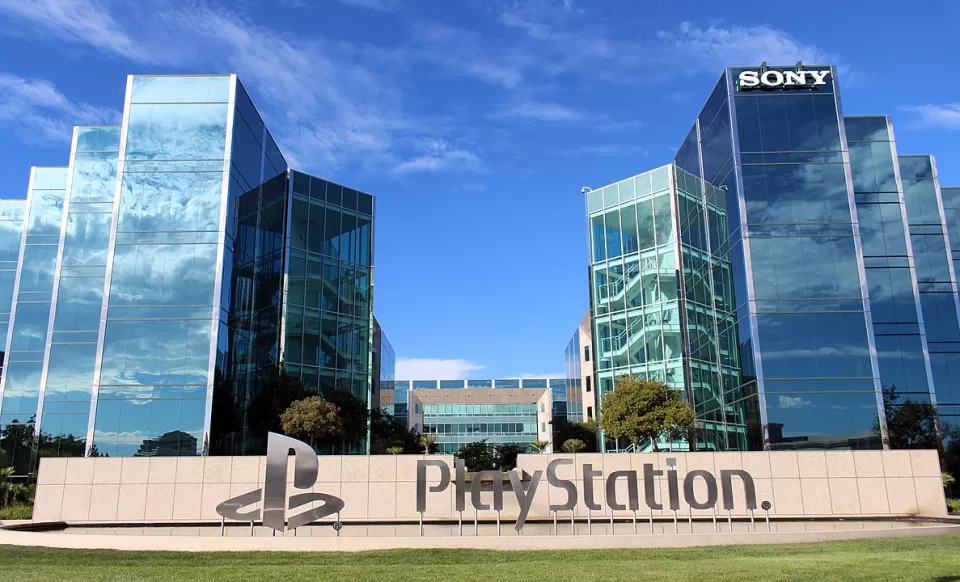 Induk Perusahaan Sony PHK Massal 900 Karyawan
