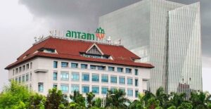 pt antam