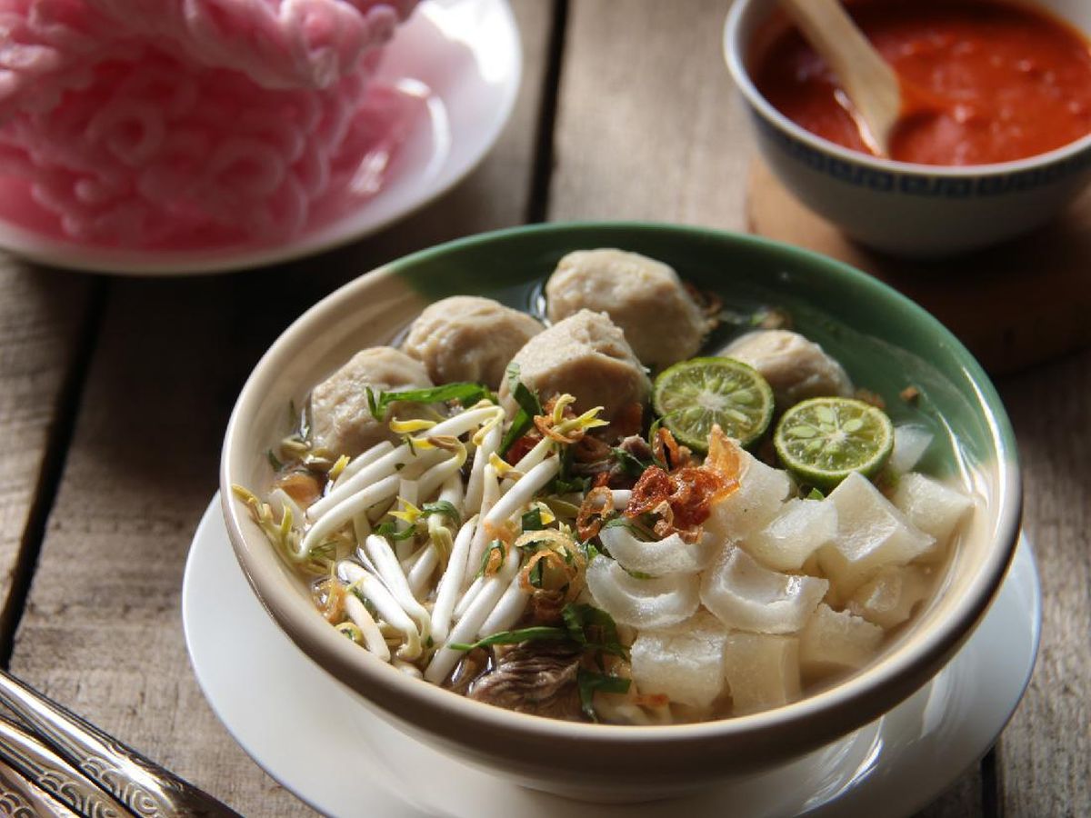 Mie Kocok Khas Bandung yang Menggugah Selera Semua (2024)